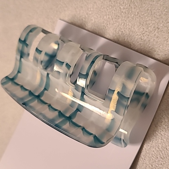 SONOMA BRAND LARGE HAIR CLIP - Picture 4 of 5